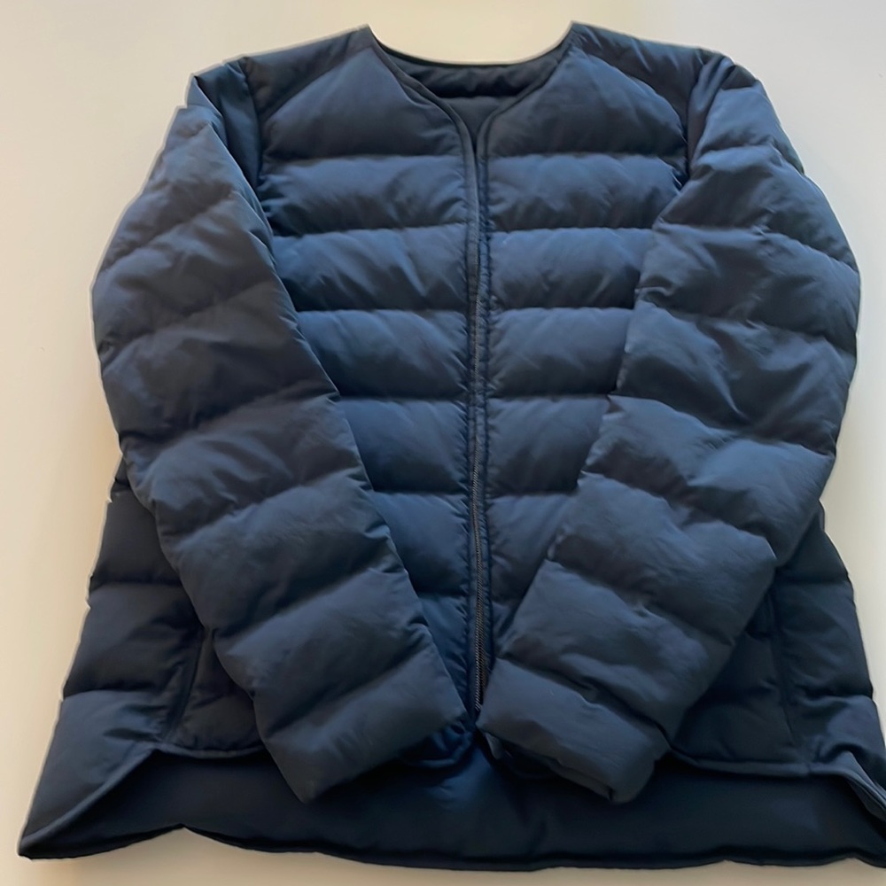 Lululemon quilted jacket in navy.  New without tag.